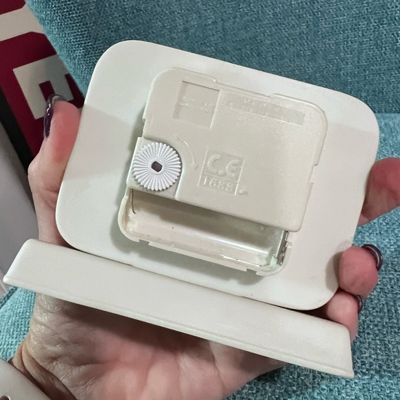 Precious Moments Clock with Sweet Illustration - Picture 3 of 3